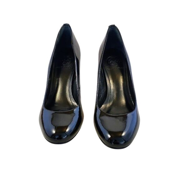 Tory Burch Black Patent Leather Stiletto Pumps With Logo Detail 6.5M NWT - Picture 2 of 8